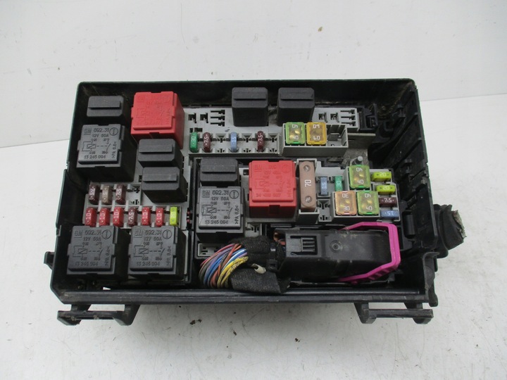 фото №1, Corsa d 06-11 1.3 cdti коробка предохранителей