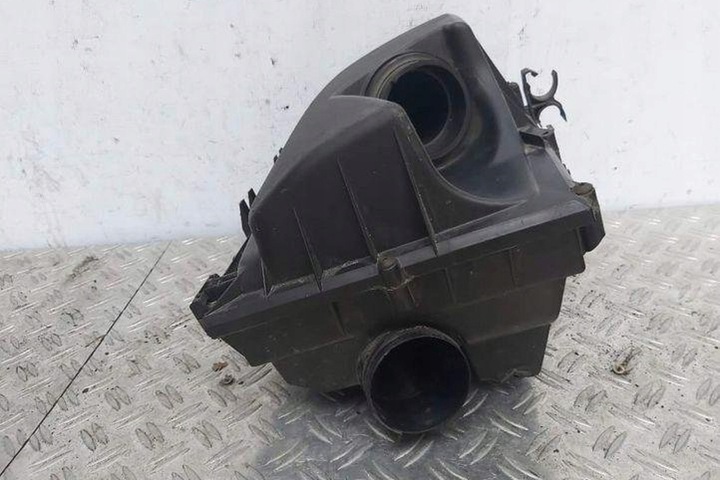 фото №8, Корпус фильтра воздуха opel signum 55350912 1.9l дизель 110kw 2007