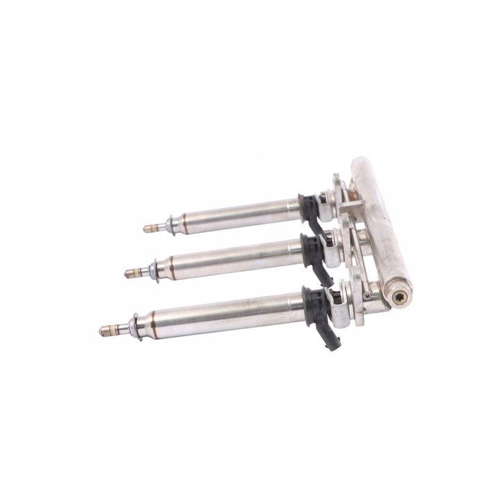 фото №12, Mercedes w204 1.8 271952 бензин планка впрыскивающий a2760704095