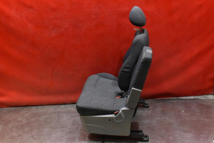 фото №9, Сиденье пассажира двойной hyundai h1 2 ii i800 07-20