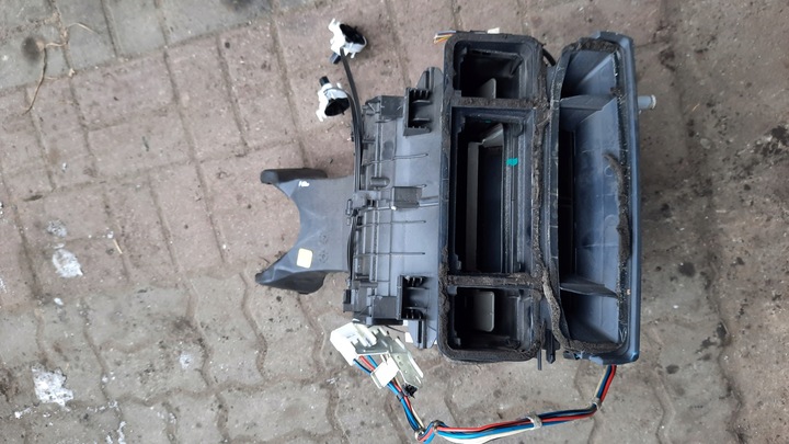 фото №1, Обігрівач toyota corolla e15 1.4 d4d 11r