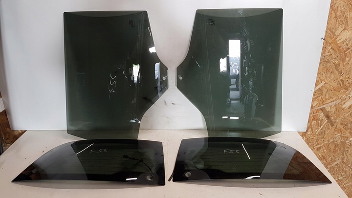 фото №1, Комплект скло бокових mini cooper f55 нове