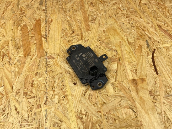 фото №8, Радар датчик дистронік toyota yaris iv cross p21 88210-0d010 2020-