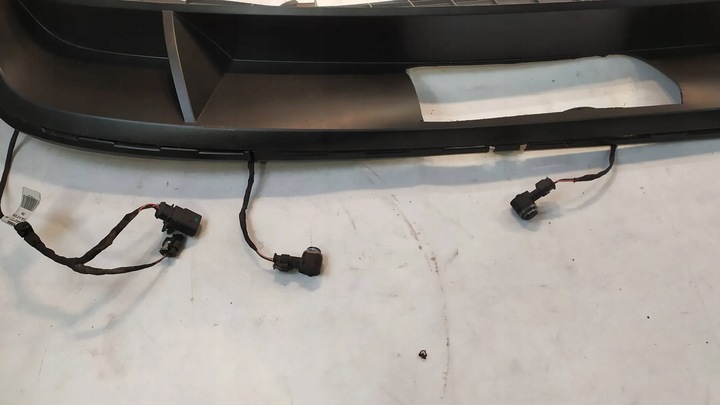 фото №2, Планка накладка спойлер зад passat b7 + жгут