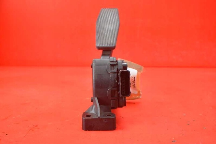 фото №5, Потенціометр педаль газу eu 9186724ce saab 9-3 93 2 ii 1.9 tid 120 km 02-07