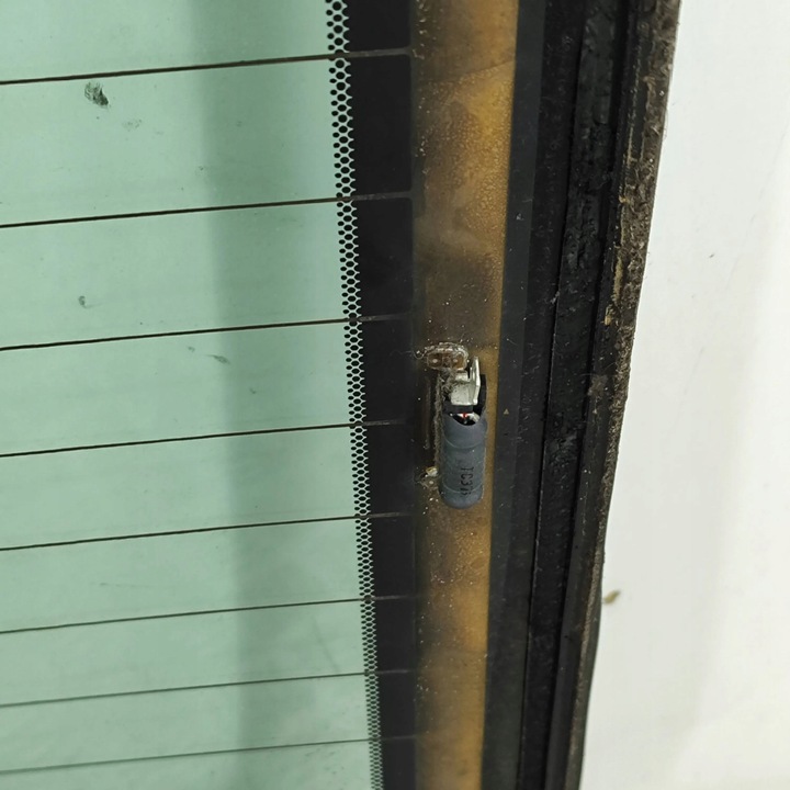 фото №6, Toyota avensis t270 2016 стекло задняя