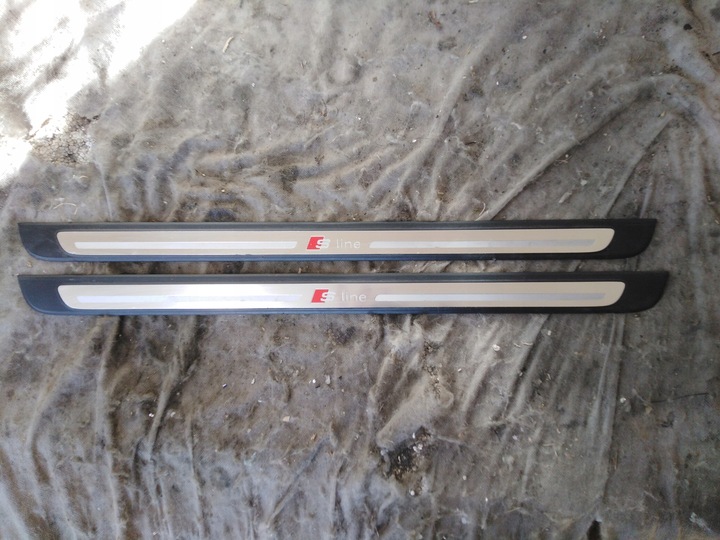 фото №1, Audi a1 8x 3d планка накладка порогова s-line 10r