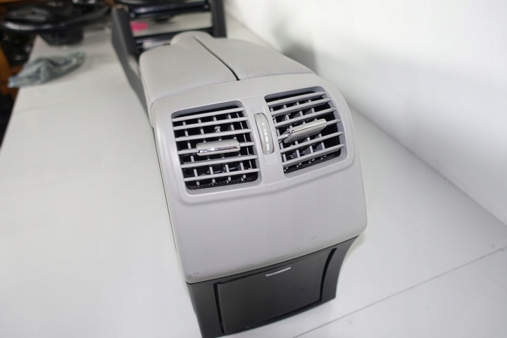 фото №8, Mercedes w212 e-klasa підлокітник бардачок тунель решітка впуск