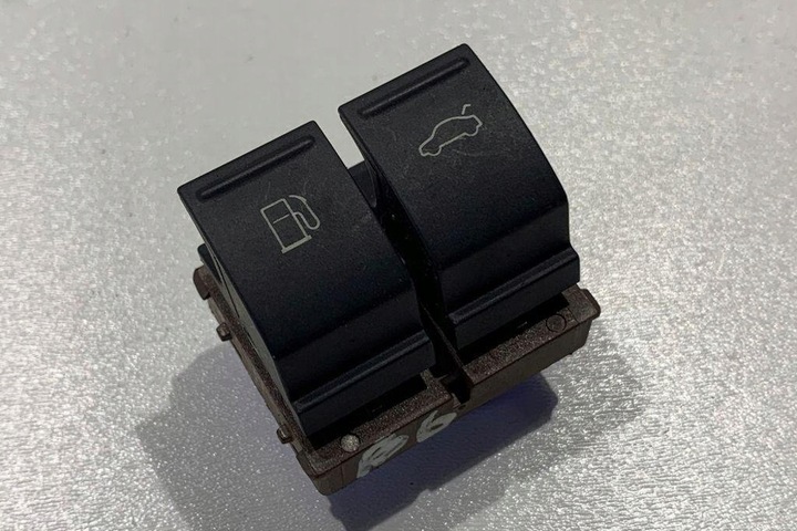 фото №1, Кнопка открывания заливка топлива vw passat b7 аксессуар 365 3c0959903b