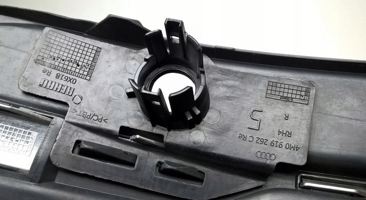 фото №9, Audi q7 ii 4m 2015-2019 решётка правая бампера перед оригинальный номер 4m0807682q