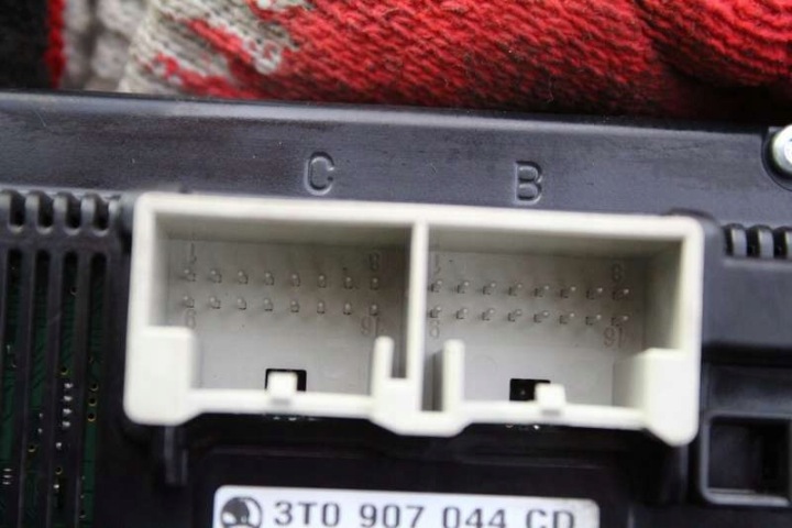 фото №12, Панель керування повітропровід клімат 3t0907044cd skoda superb 2 ii рестайлінг 13-15