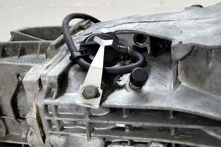 фото №10, Audi a4 b5 1,6 8v коробка передач коробки передач 012301103l ctd
