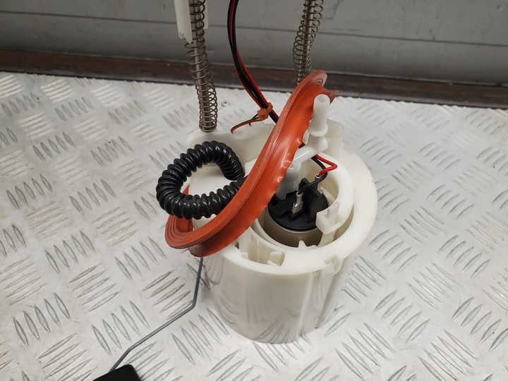 фото №3, Audi q3 8u 5n0919087j насоса пального