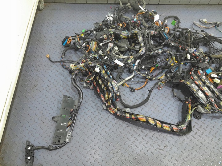 фото №2, Range rover sport ii l494 установка джгут інтер'єру автомобіль