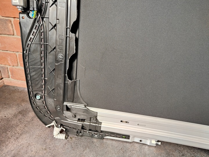 фото №11, Люк стеклянный крыша панорама bmw u06 active tourer