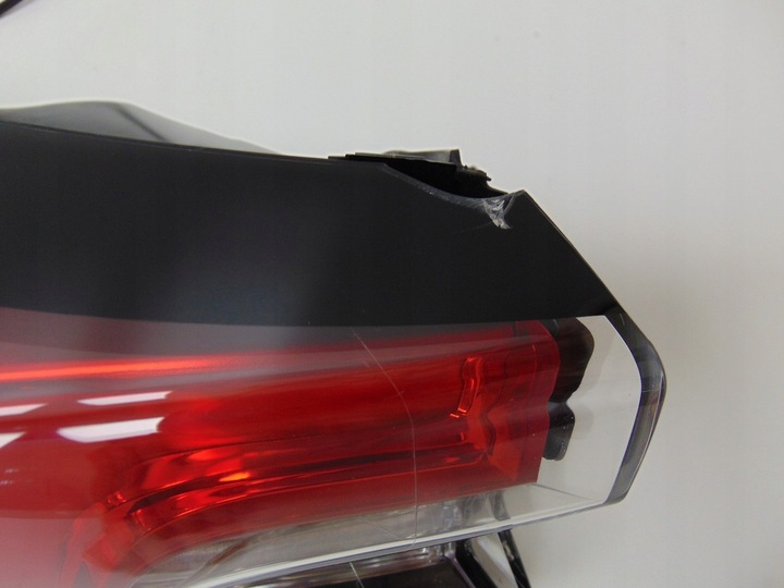 фото №11, Лампа левая зад ford kuga mk3 lv4b-13405-bf европа