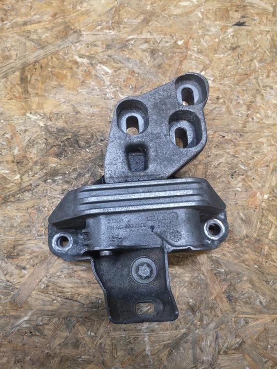 фото №1, Mercedes cla w117 лапи подушка двигателя a2462402617 2.2 cdi