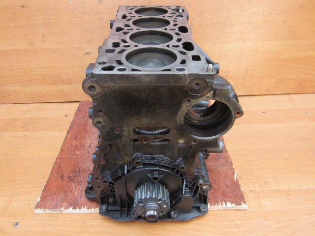 фото №8, Vw skoda audi 1.6 tdi dgt блок голий поршень wał 04lb 04l023ac 04l023ag v640