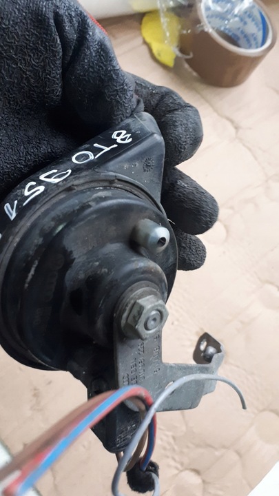 фото №8, A4 b8 s4 klaskon звуковой крепление правые перед