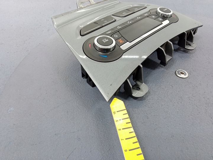 фото №8, Focus mk3 11- панель кондиционера bm5t18c612cg