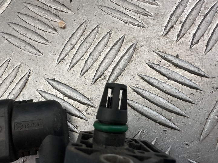 фото №9, Vw polo 6r 1.2 tdi cfw датчик давления mapsensor 03p906081 0281006153