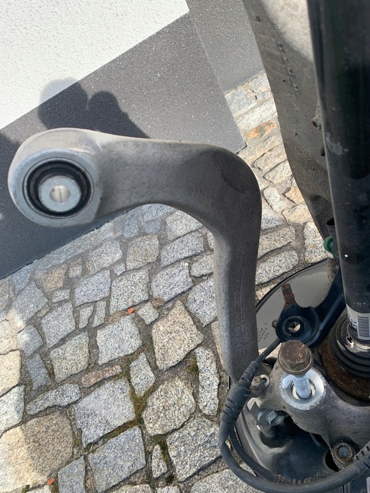 фото №7, Audi a8 d4 рычаг полуось подвешивание задние правые комплектные