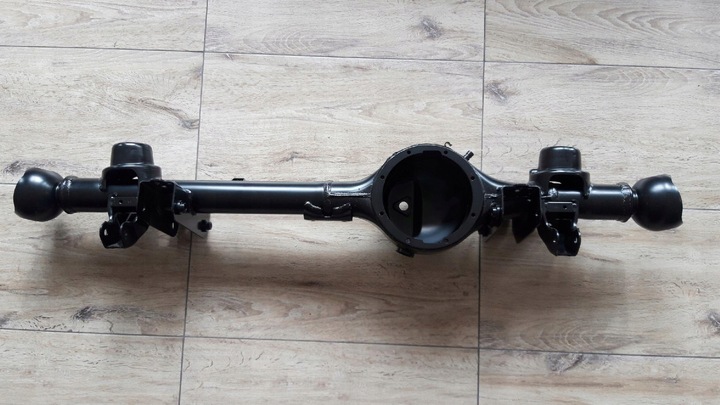 фото №6, Suzuki jimny 2018 - корпус моста перед новая