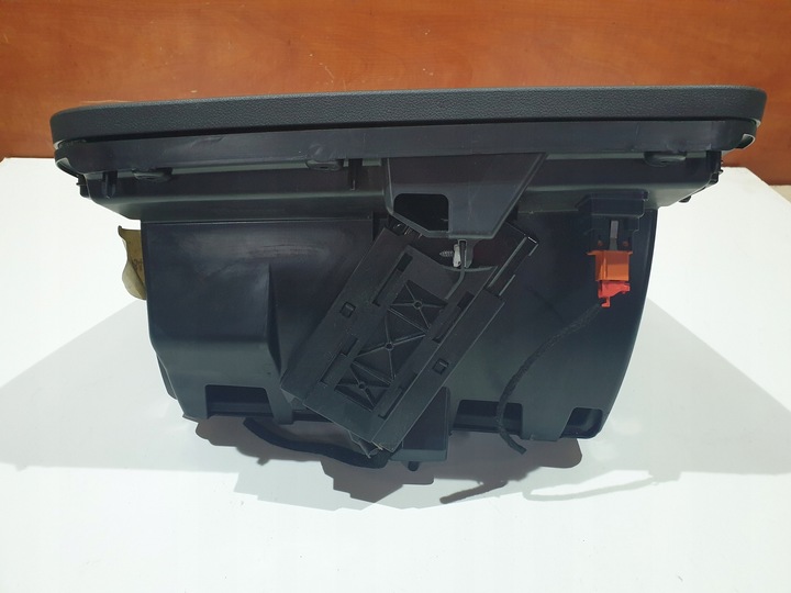 фото №6, Бардачок пасажира 5c3800375af vw beetle cabrio 15r