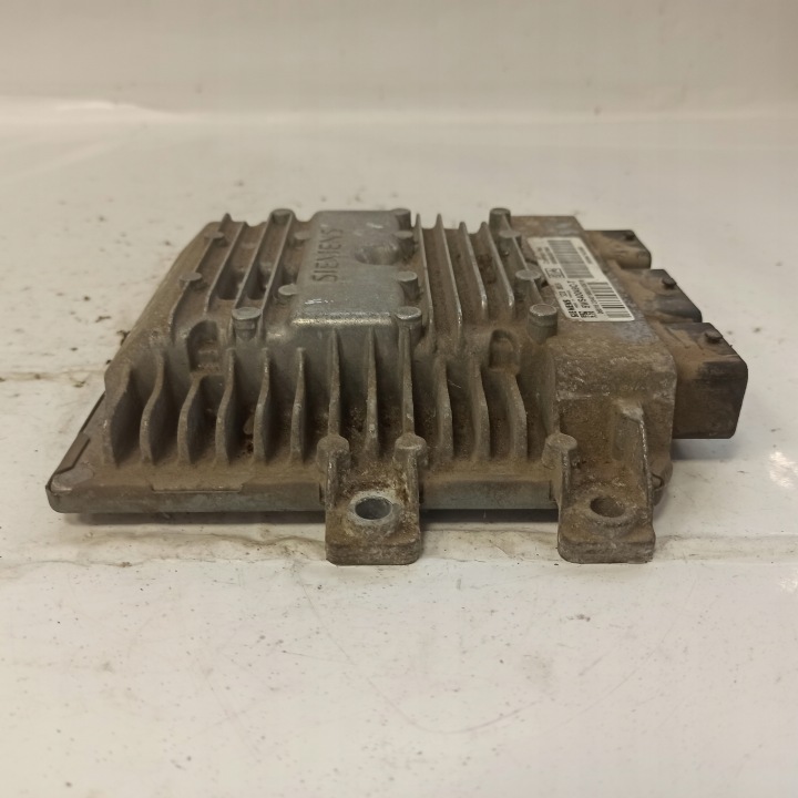 фото №7, Peugeot partner i 2.0d блок управления двигателем (ecu) 5ws40049ct 9650517880 9647423380