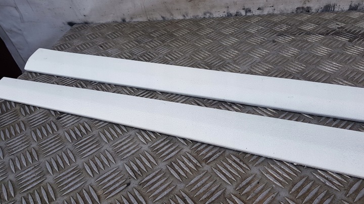 фото №12, Mercedes w203 планка двері права / ліва перед