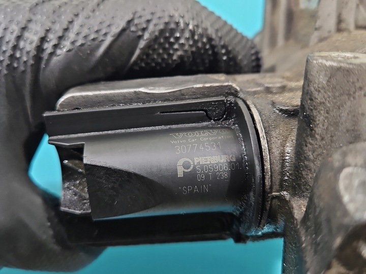 фото №8, Клапан egr volvo xc60 i 30774531 2.4 d5