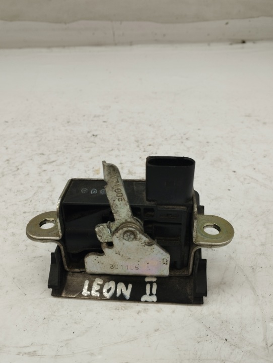 фото №8, Seat leon ii 2 замок крышки багажника 1p0827505a