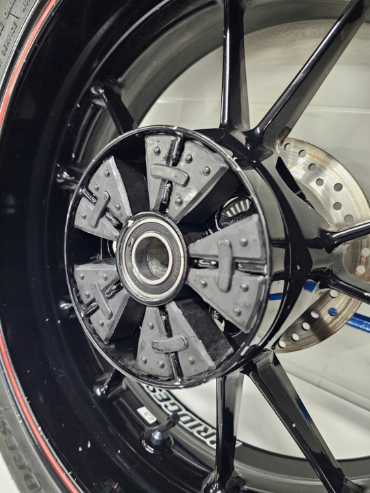 фото №8, Bmw s1000rr s 1000 rr диск зад комплектна з pieką шина