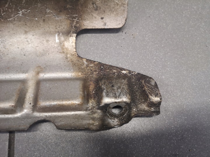 фото №9, Защита термическая audi a6 c5 2.4 078253037e