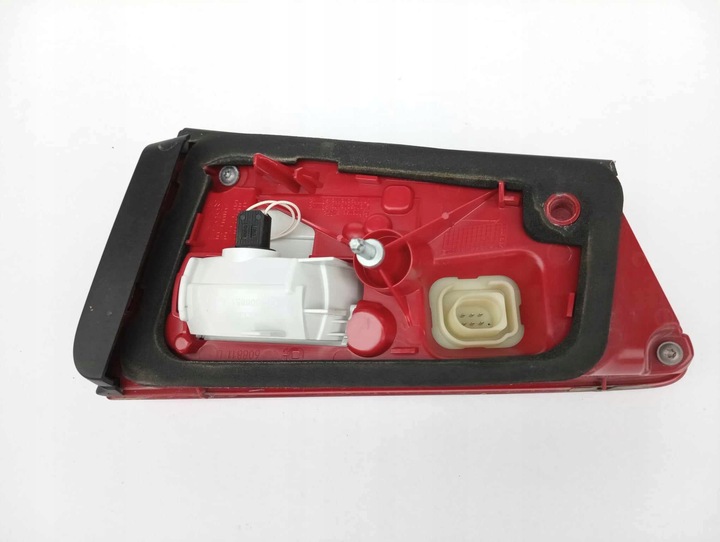 фото №7, Audi a6 c7 avant лампа левая зад задняя w крышка багажника 4g9945093b