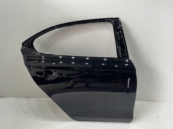 фото №1, Hyundai genesis g70 g-70 shooting тормозной 18+ дверь правые зад задние красивый