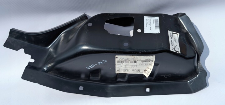 фото №7, Vw scirocco планка обшивка крепление заднего света 1k8813327c cn-032