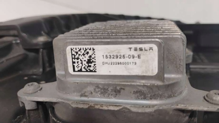 фото №7, Фара ліва перед tesla 3 рестайлінг y oem номер гарна повний led 1514952-00-d