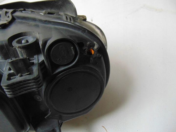 фото №14, Лампа права перед ксенон volvo v70 iii 31214348 європа