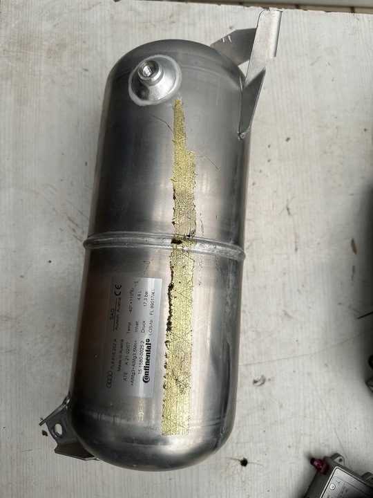 фото №1, Audi q7 4l бак давления 7l8616202a