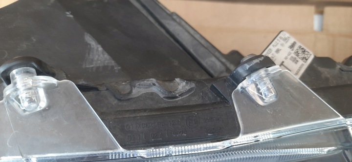 фото №11, Лампа перед права toyota corolla e21 повний led