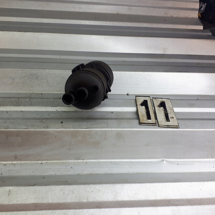 фото №1, Audi a6 c 62.7 tdi корпус фільтра масла 8558686