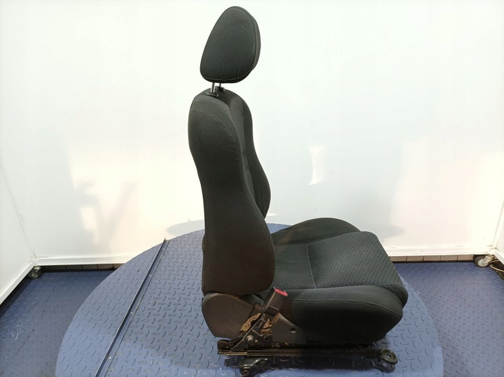 фото №6, Toyota avensis ii t25 сидіння водія перед лівий eu