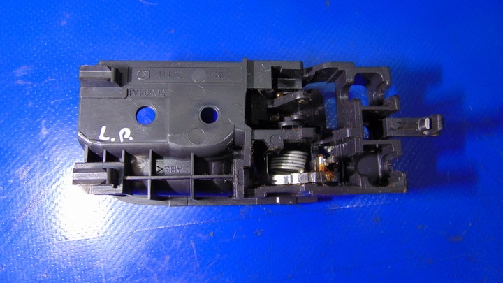 фото №2, Ручка внутренняя левый перед toyota avensis ii t25