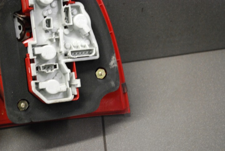 фото №10, Лампа левый зад vw passat b5 рестайлинг sedan 3b7945095d