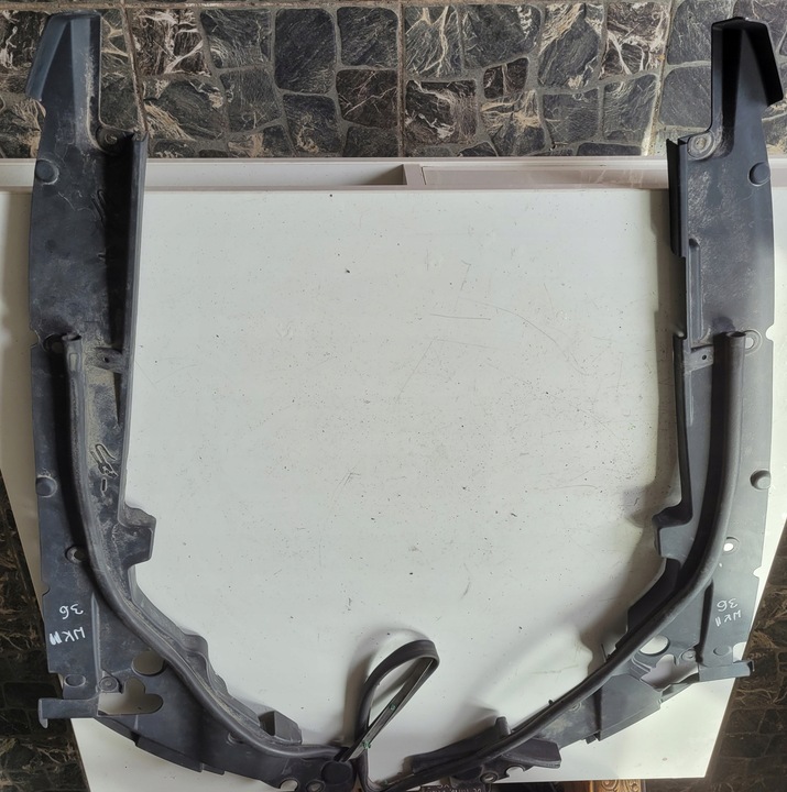 фото №1, Jeep grand cherokee wk2 маскувальна накладка ременя верхній накладка захист ременя 11-