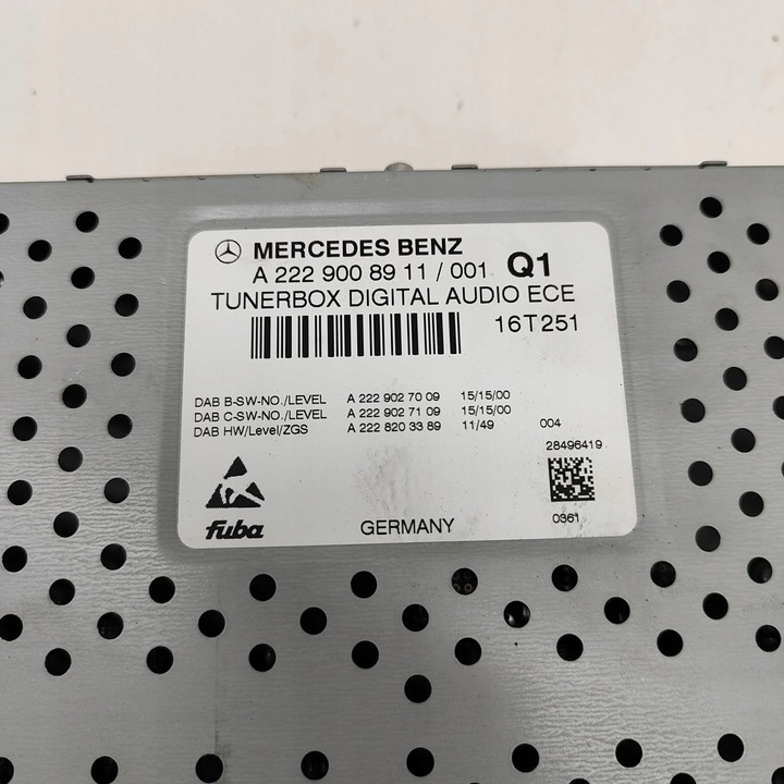 фото №6, Mercedes-benz c w205 2016 панель / радиопроигрыватель cd/dvd/gps