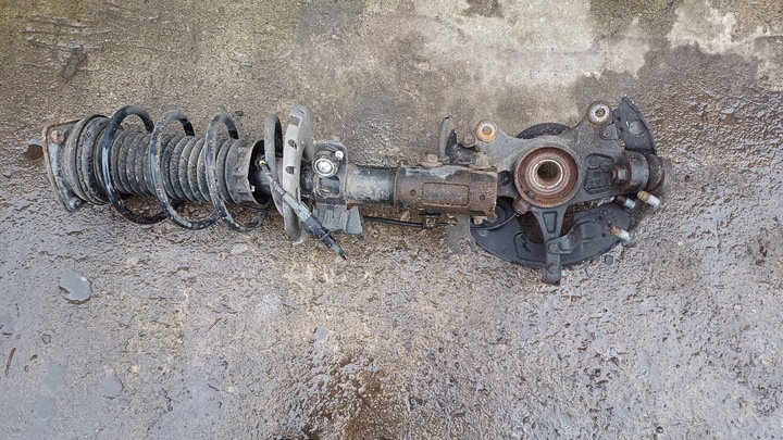 фото №5, Peugeot 308 ii t9 1.6 hdi поворотный кулак левая передняя