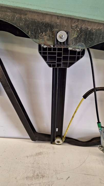 фото №3, Рамка каркас дверь правые зад audi a2 i