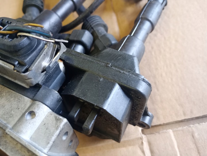 фото №7, Котушка запалювання vw passat audi a4 skoda superb 1.8b 058906105a